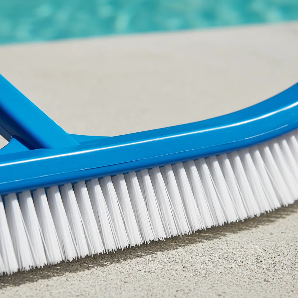 Cepillo Curvo Vulcano 46cm Para Piscinas - Imagen 3